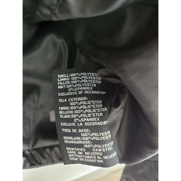 Guess Women's Puffer Coat Size Medium Shiny Black Winter Chic Cute Quilted Zip - Picture 7 of 8